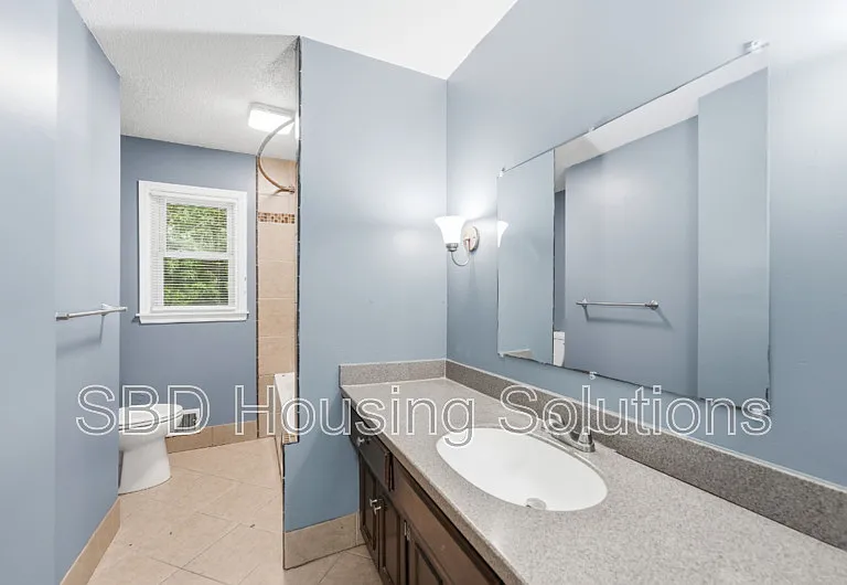 12812 Bristol Ave — Photo 9