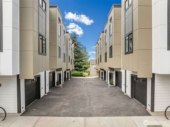 3rd image of 1213 Cherry Street SE #112