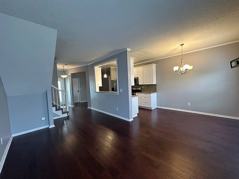 5042 Kemps Lake Dr — Photo 8