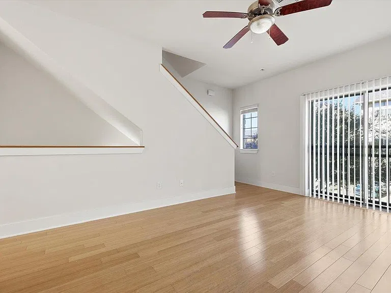 13420 Lyndhurst St #807 — Photo 5