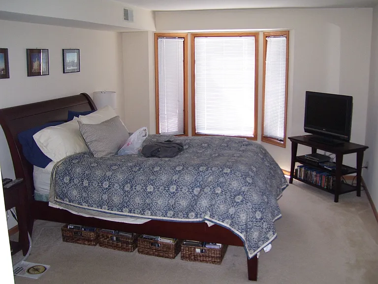 W239N5856 Maple Ave #1 — Photo 18
