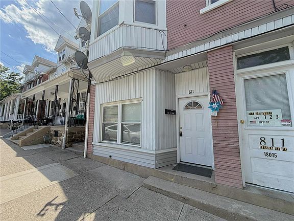 3rd image of 811 Itaska St APT 1