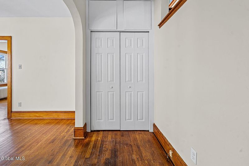 5th image of 10 Wood Terrace
