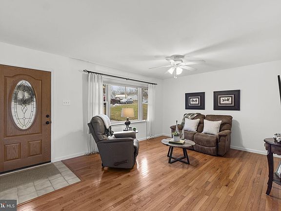 4th image of 6999 Cedar Ave