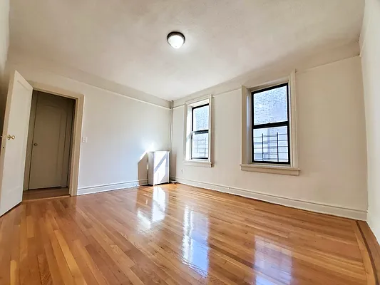 Rented by Bruma Realty LLC | media 3