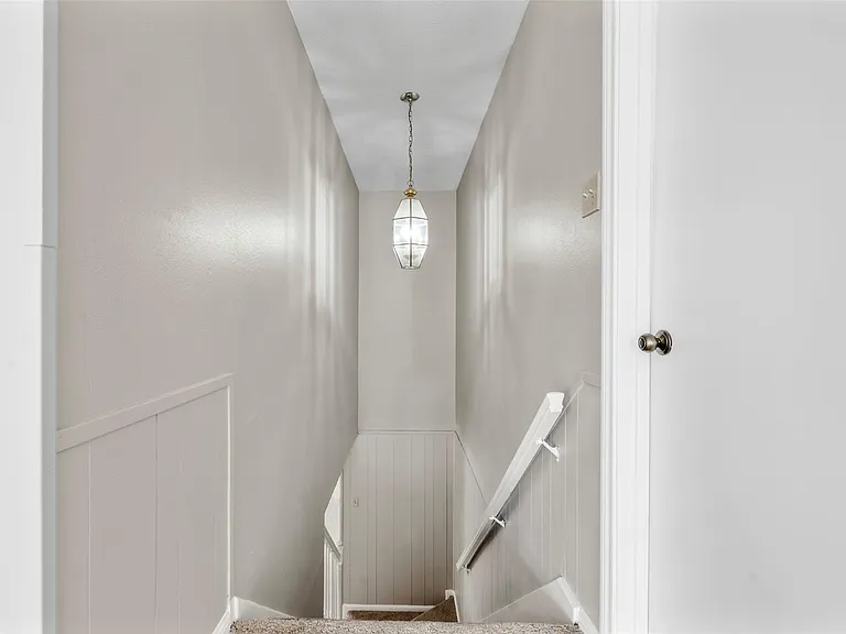 4106 Cypress Hill Dr — Photo 39