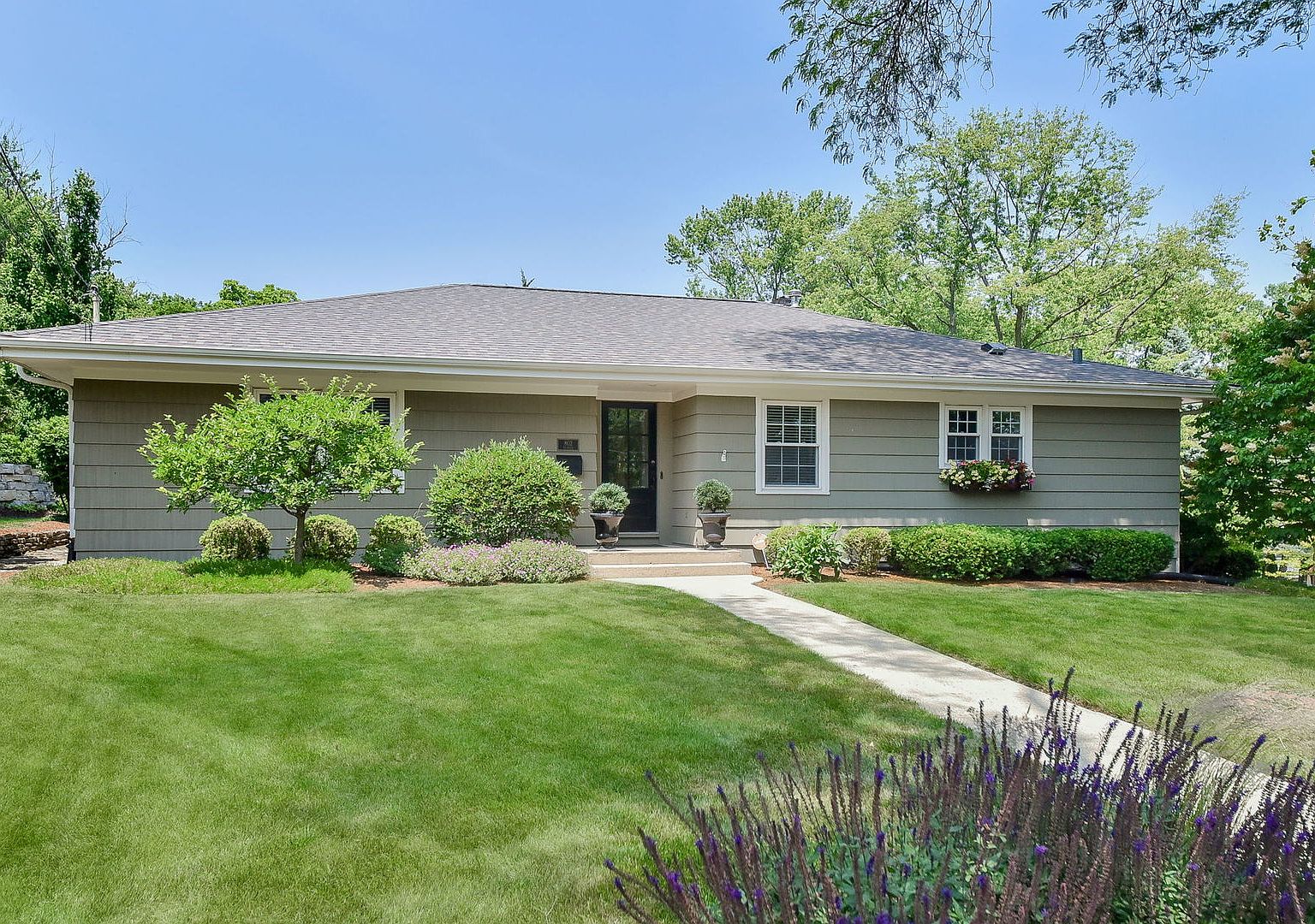 802 Highview Ave, Glen Ellyn, IL 60137 Zillow