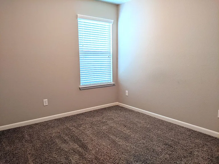 2040 Sorrento Ct — Photo 9
