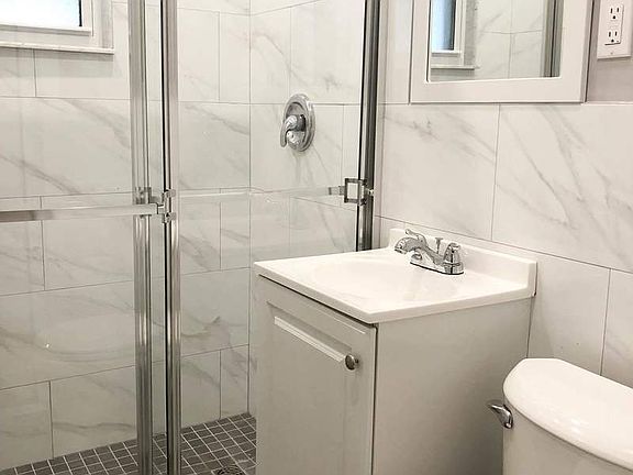 5th image of 3707 24th Ave APT 1F
