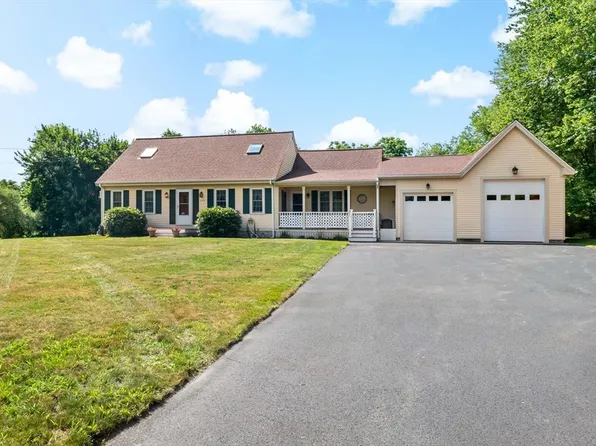 842 Wood St, Swansea, MA 02777