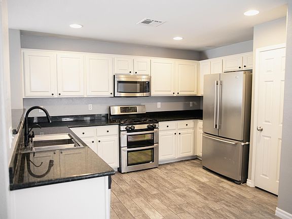 2nd image of 1094 Valetta Flat Ave
