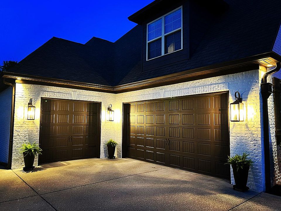 2nd image of 1009 Elkhorn Ct