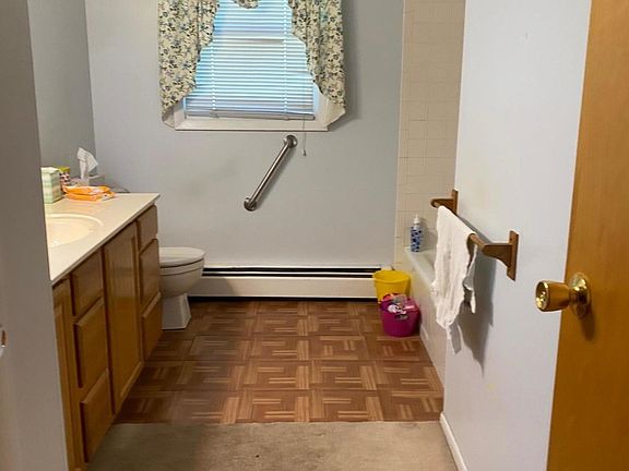 5th image of 2362 Woodcrest Dr
