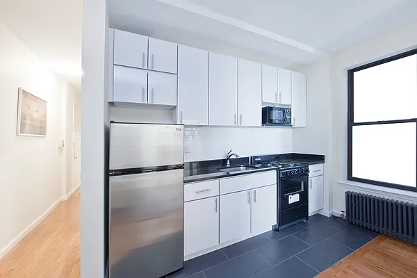 Rented by R New York | media 3