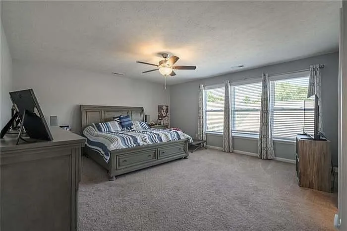 2096 Amur Ct — Photo 21
