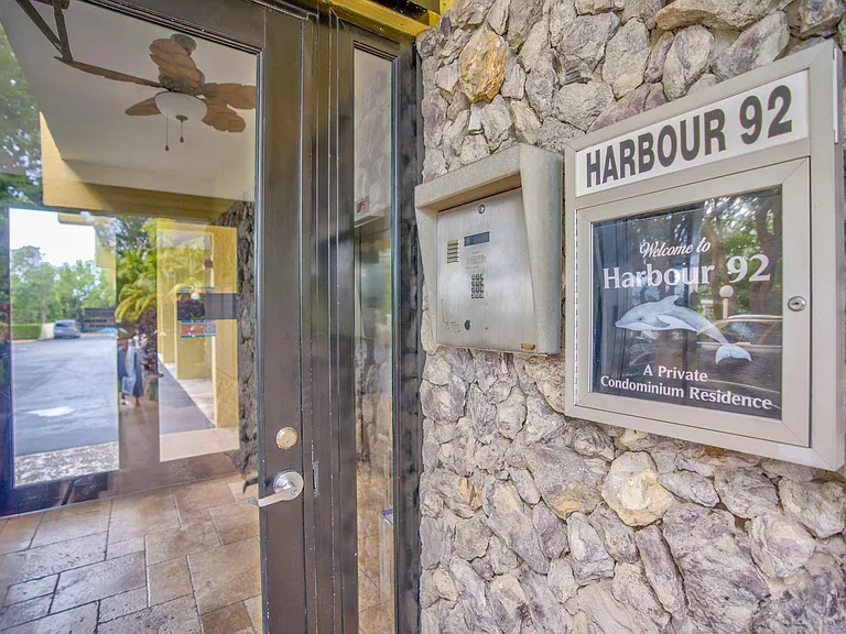 200 Harborview Dr #101 — Photo 29