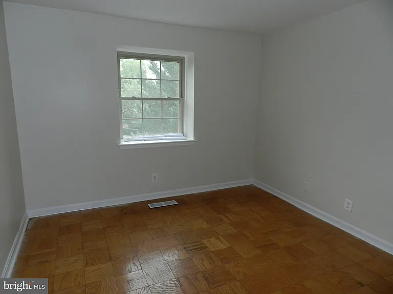 5956 Westchester Park Dr — Photo 13