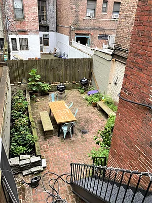 Rented by City Connections Realty | media 27