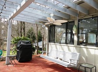 775 Oak Creek Rd #B, Franklin, NC 28734