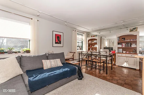 Sold by Citi Habitats | media 2