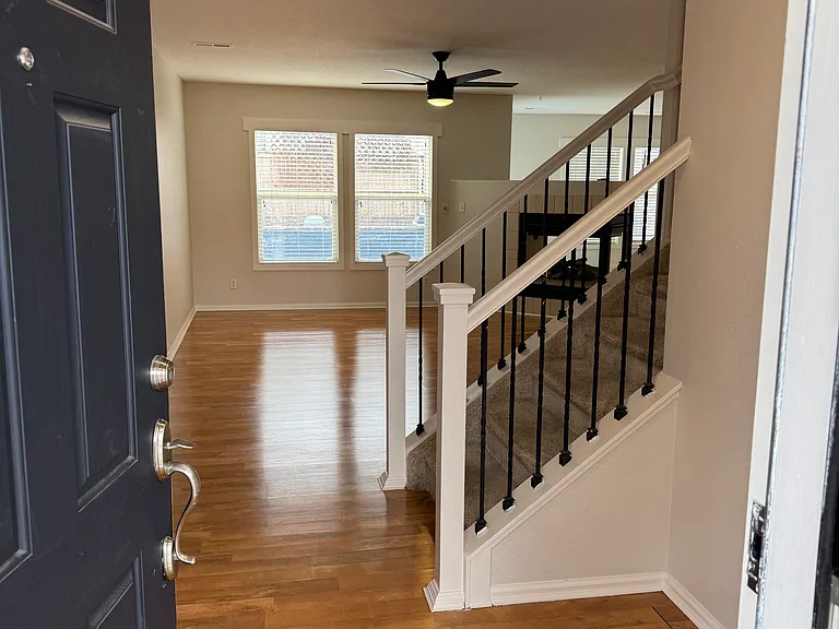 Raleigh Cir — Photo 1