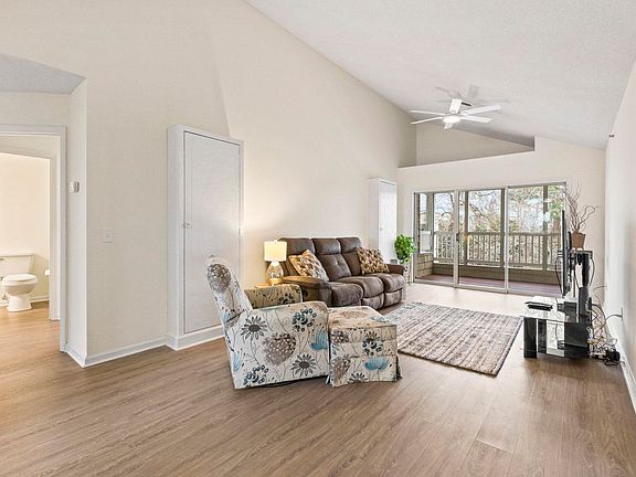 4th image of 200 Landing Rd. #135