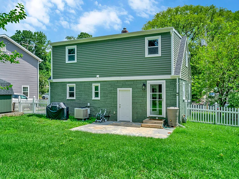 6024 Rixey Dr — Photo 48
