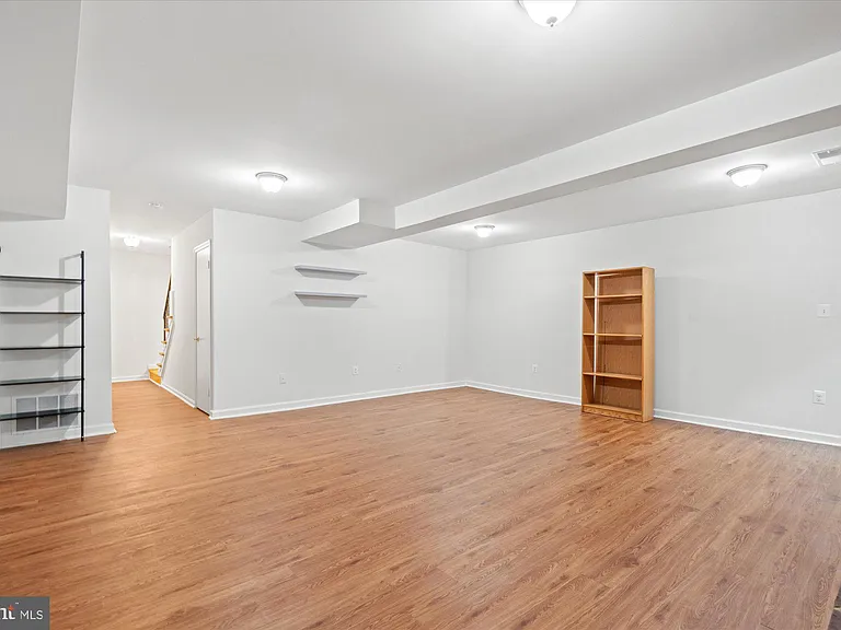 1026 N Pelham St — Photo 17