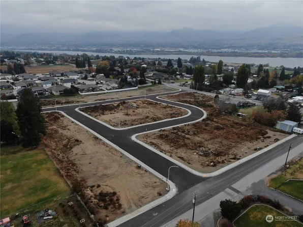 3279 NW Brianna Avenue, East Wenatchee, WA 98802