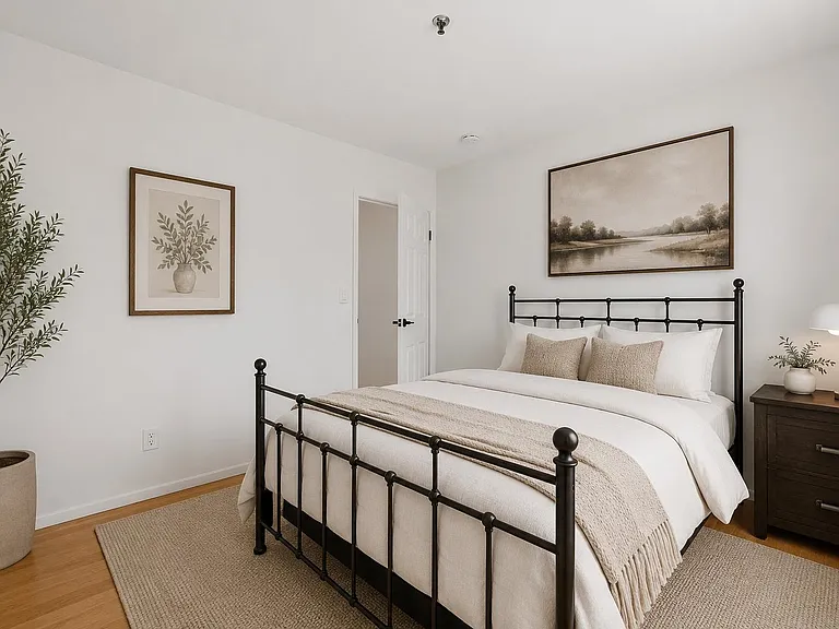 1110 Clinton St #16 — Photo 14