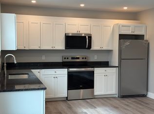 251 Sladen St #107, Dracut, MA 01826