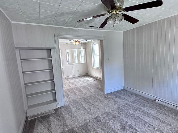 3rd image of 706 N 2nd Ave