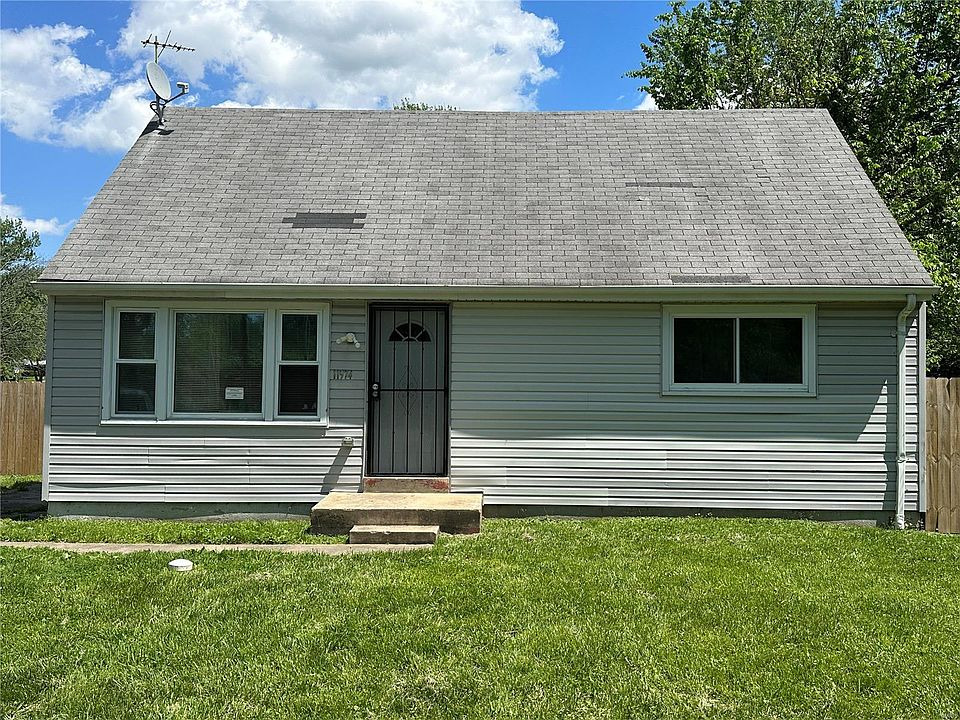 1st image of 11974 Bridgevale Ave