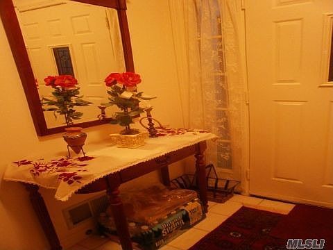 Home for Sale in Douglaston, NY $485,000