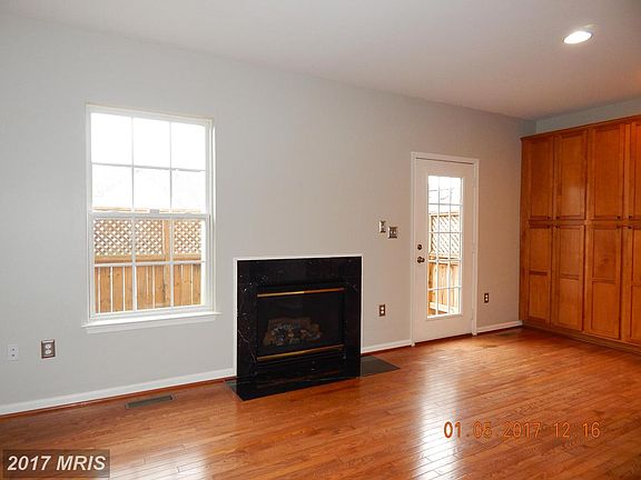 5th image of 1304 Wilcox Ave