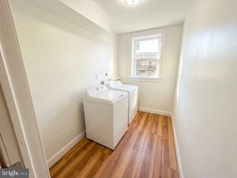 1835 Corcoran St NE — Photo 12