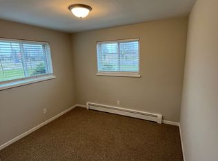 328 W Roosevelt Ave #2, Zeeland, MI 49464