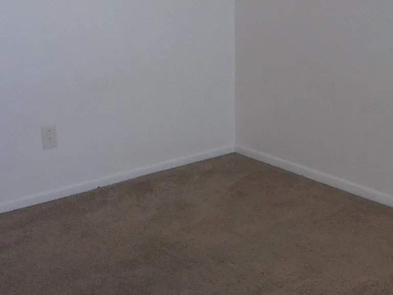 Large 2 Bedroom Rental — Photo 11