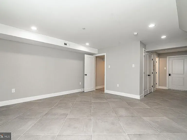 1223 Leopard St #1 — Photo 8