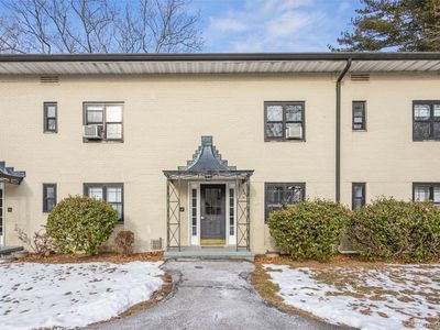 25 Manchester Road #B-23, Eastchester, NY, 10709