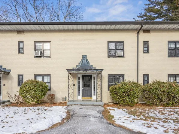 25 Manchester Road #B-23, Eastchester, NY 10709