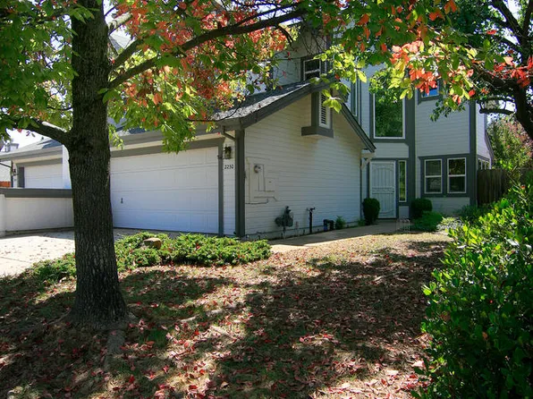 2250 Corral Dr, Auburn, CA 95603