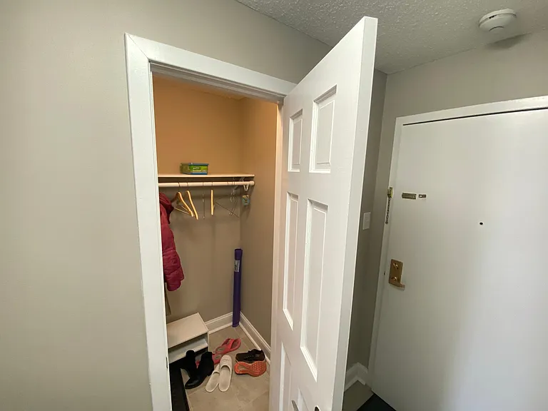 1114 Beacon St — Photo 11