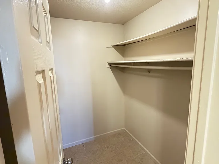 2032 J St #10 — Photo 6