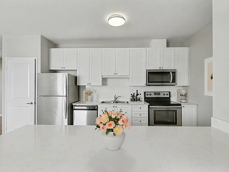 660 Garibaldi Ave #6 — Photo 12