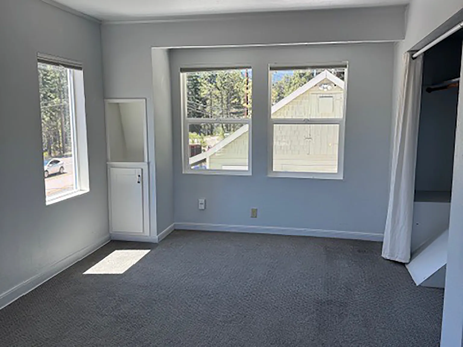 3 bed, 1.5 bath, 1200 sqft, $3,200 — Photo 4