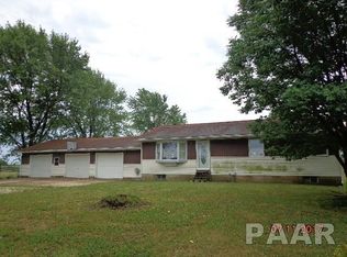 13469 Hurt Rd, Pekin, IL 61554
