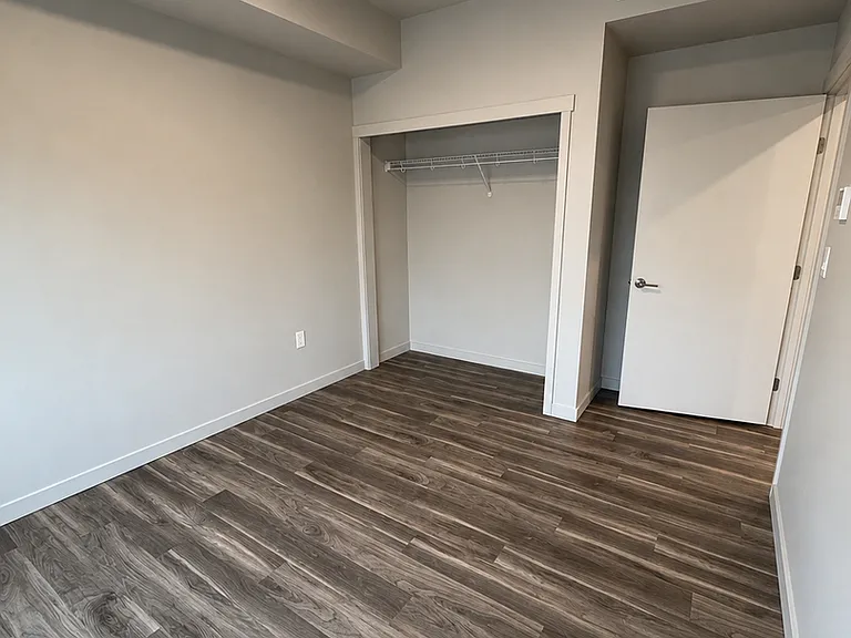 2303 W Northwest Blvd — Photo 5