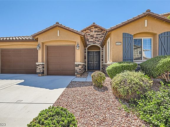 4th image of 6493 Mission Crest Ave