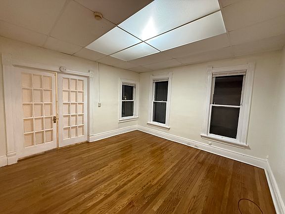 5th image of 313-315 Whittier Ave #313